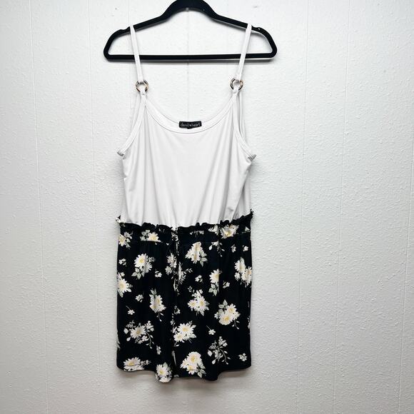 Derek Heart Juniors 90s Inspired Colorblock Floral Soft Stretch Romper Size XL - Picture 1 of 13